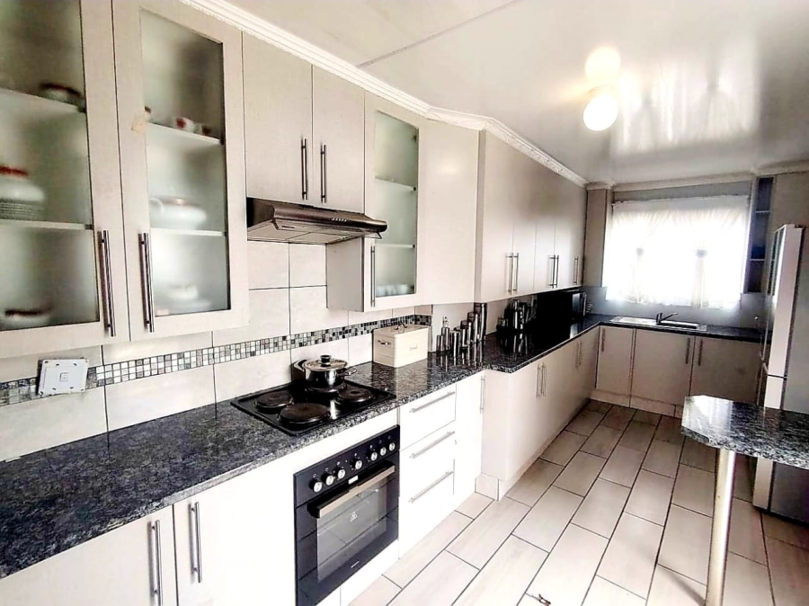 3 Bedroom Property for Sale in Amalinda Eastern Cape